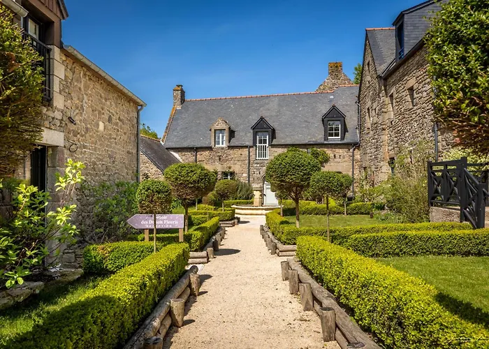 Manoir Des Douets Fleuris